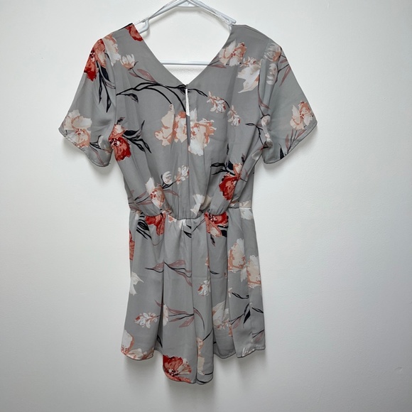 Gray Romper - Sienna Sky - Picture 4 of 5